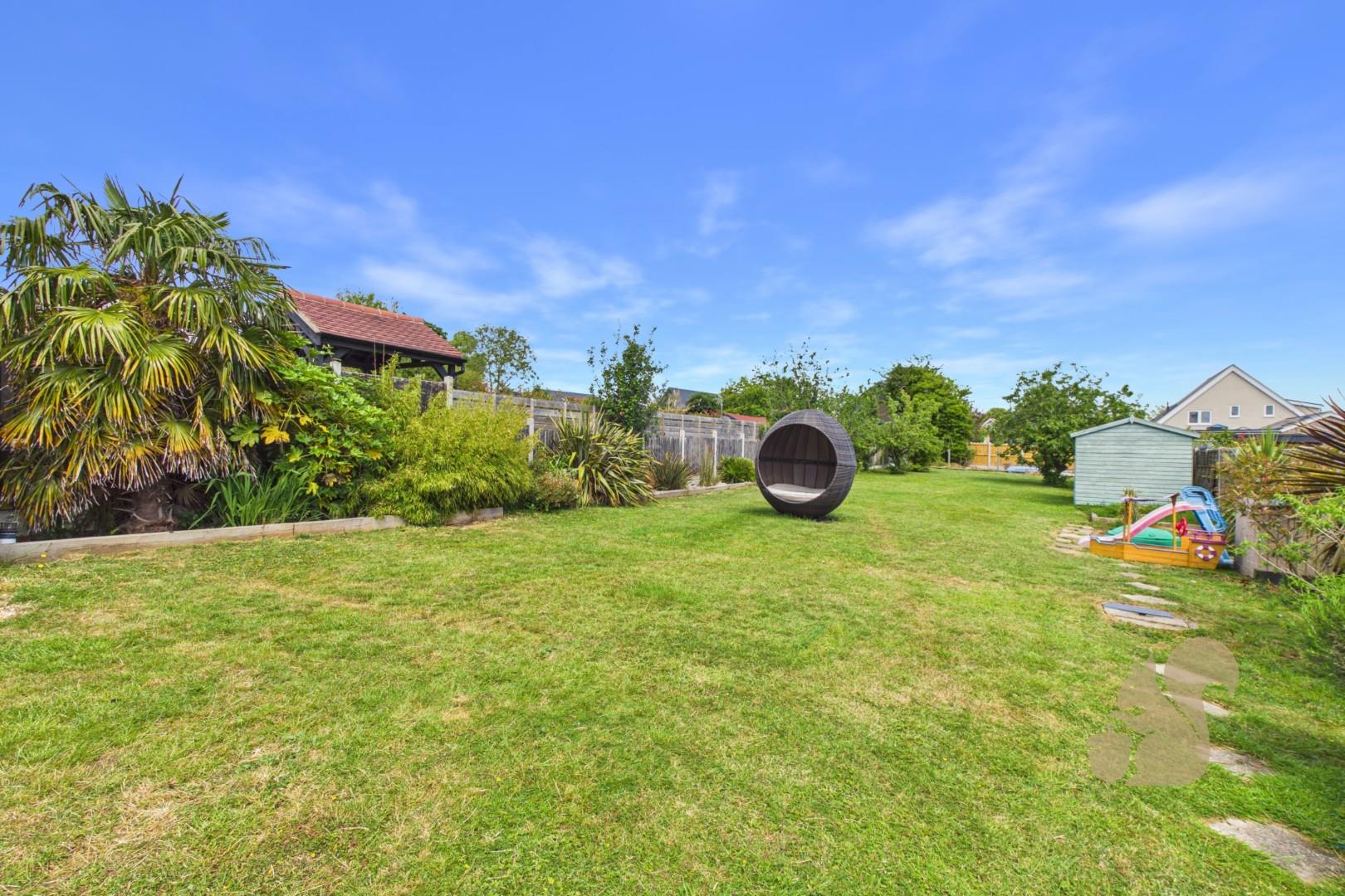 CAM03877G0-PR0373-STILL028.jpg